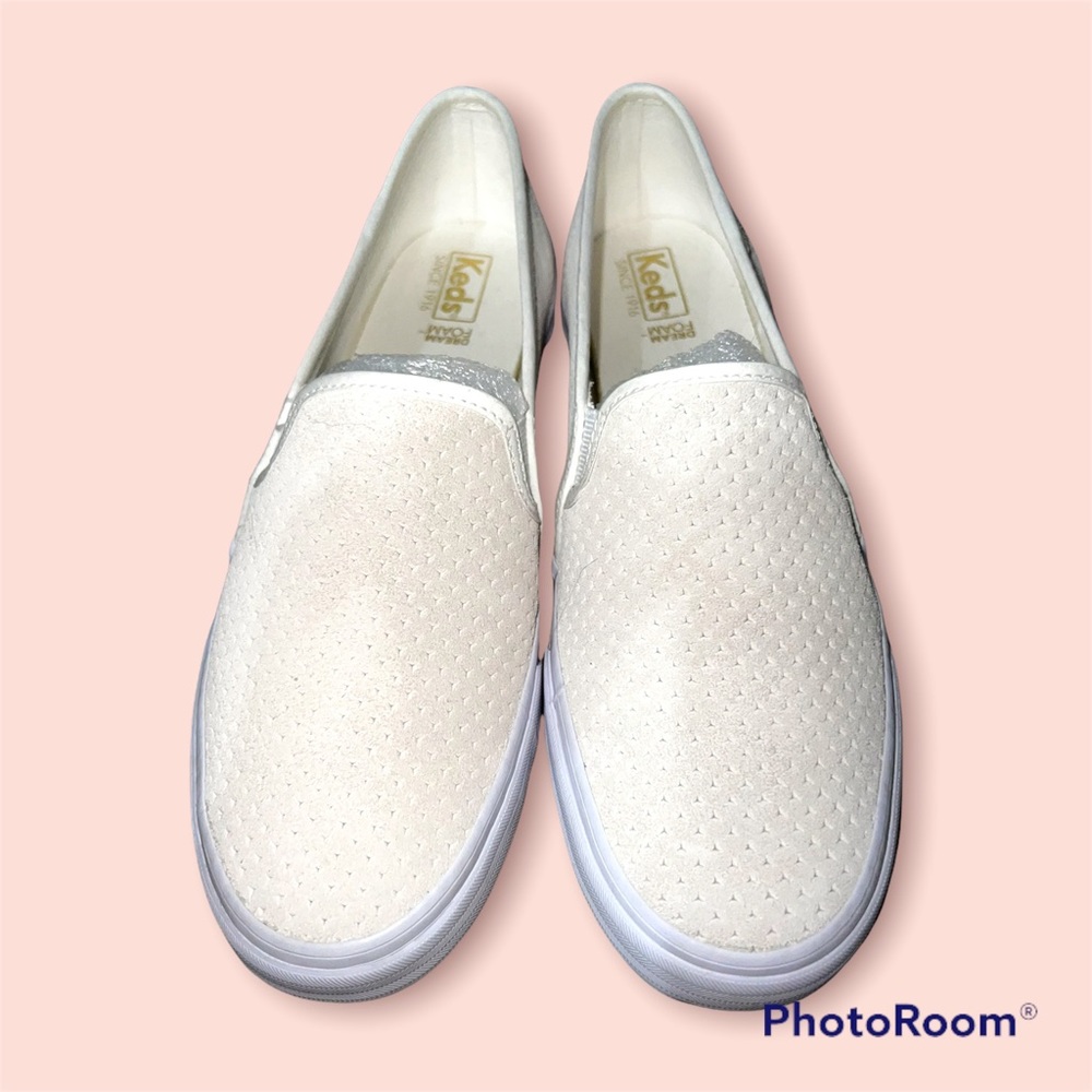 NWOT Cream Slip-On Keds